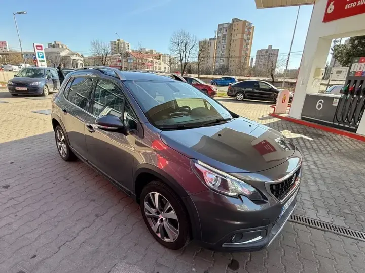 Peugeot 2008 I PureTech 110 Stop&Start Style