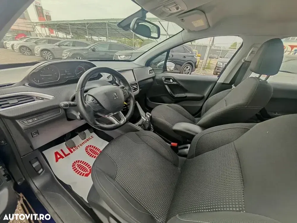 Peugeot 208 I 1.2 L PureTech Allure — imagine 3