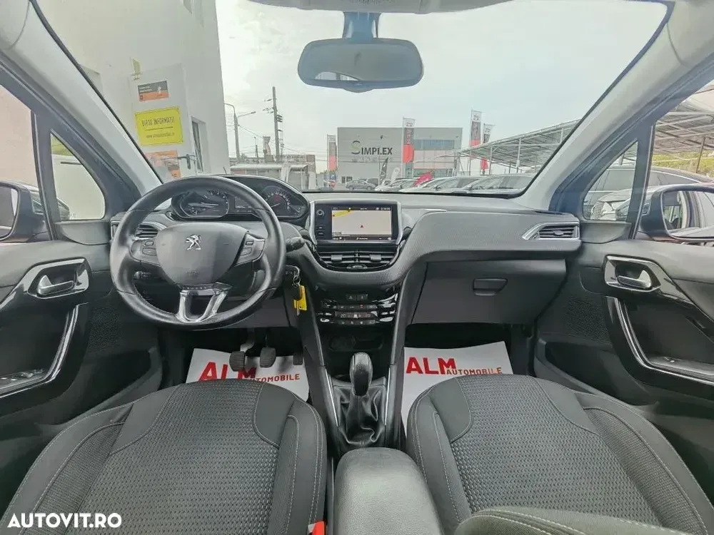 Peugeot 208 I 1.2 L PureTech Allure — imagine 2