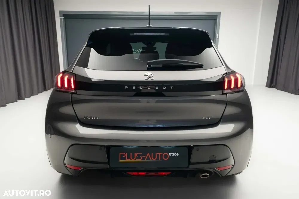 Peugeot 208 PureTech 100 EAT8 GT — imagine 6