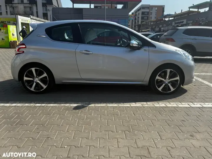 Peugeot 208 I 155 THP Allure