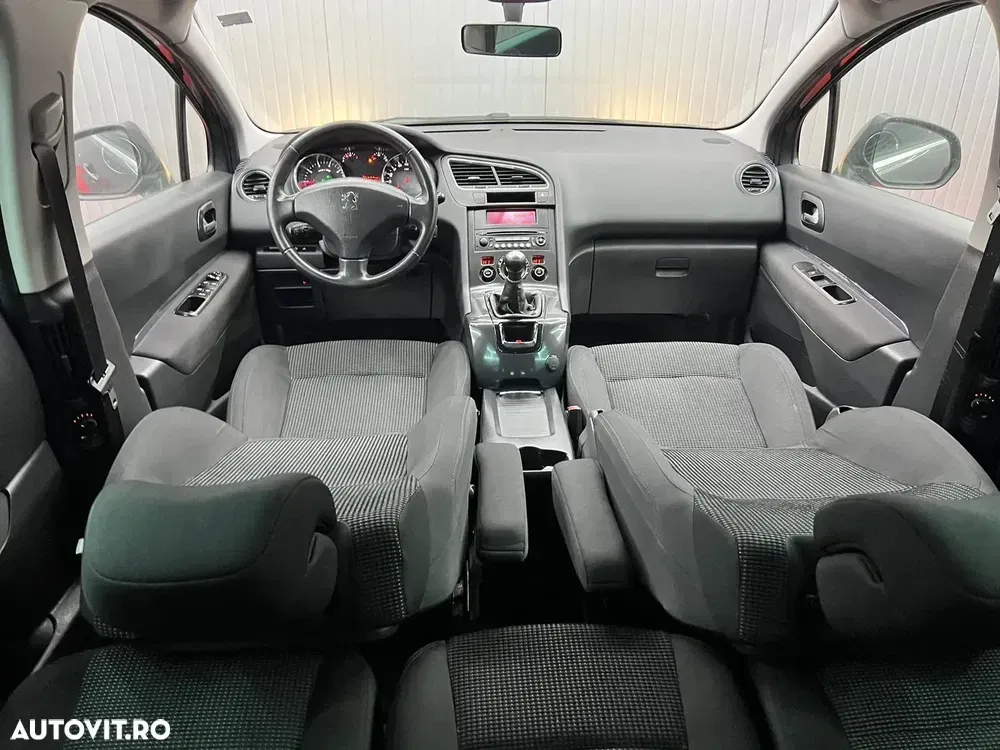 Peugeot 5008 I — imagine 4