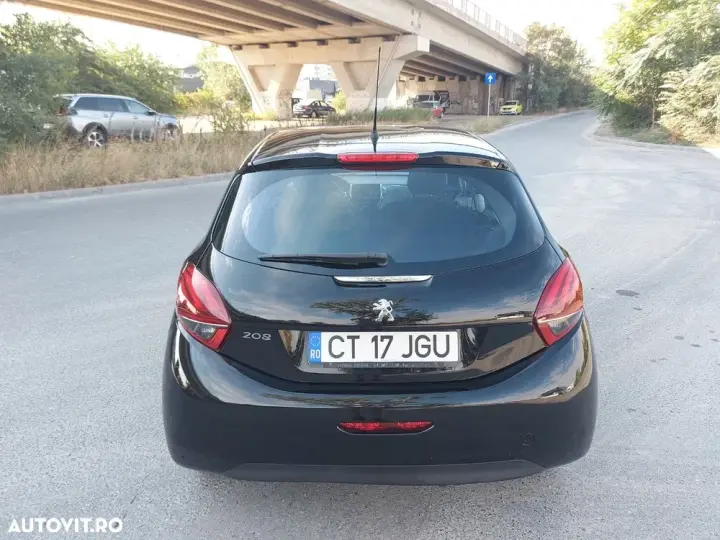 Peugeot 208 I