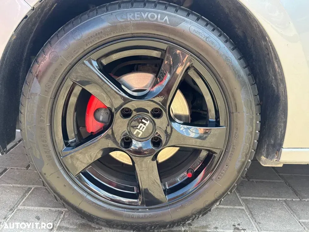 Peugeot 301 1.6 BlueHDI FAP Active — imagine 3