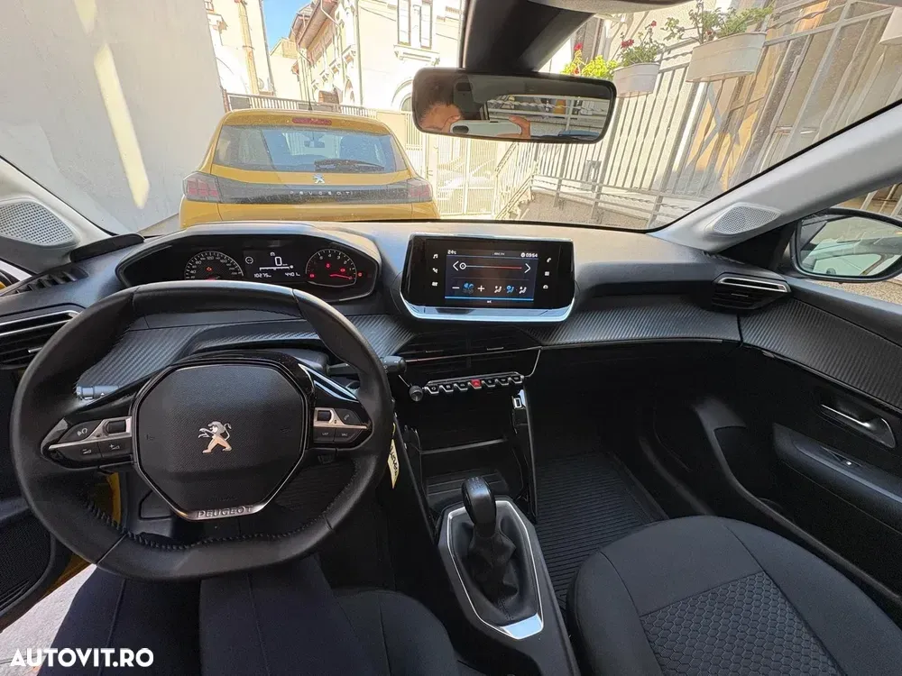 Peugeot 208 1.2 L PureTech STT Active — imagine 4