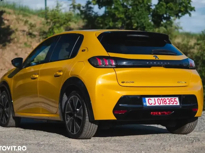 Peugeot 208 II e-208 GT-Line