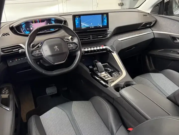 Peugeot 3008 II Hybrid4 300 e-EAT8 Allure Pack