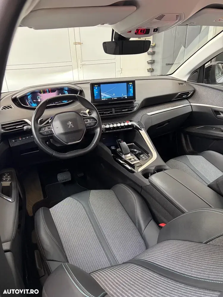 Peugeot 3008 II Hybrid4 300 e-EAT8 Allure Pack — imagine 5