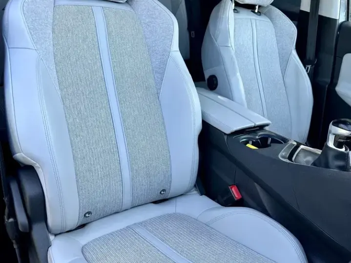 Peugeot 3008 II