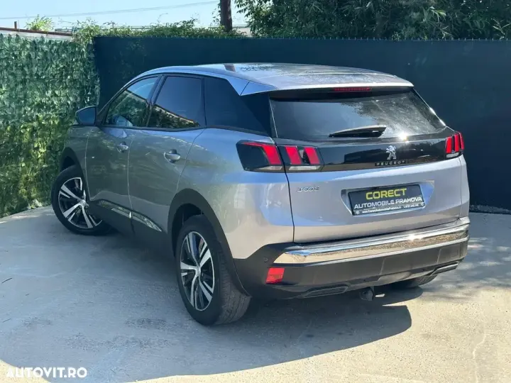 Peugeot 3008 II