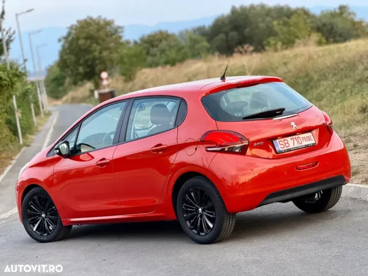 Peugeot 208 I 82 VTI Style