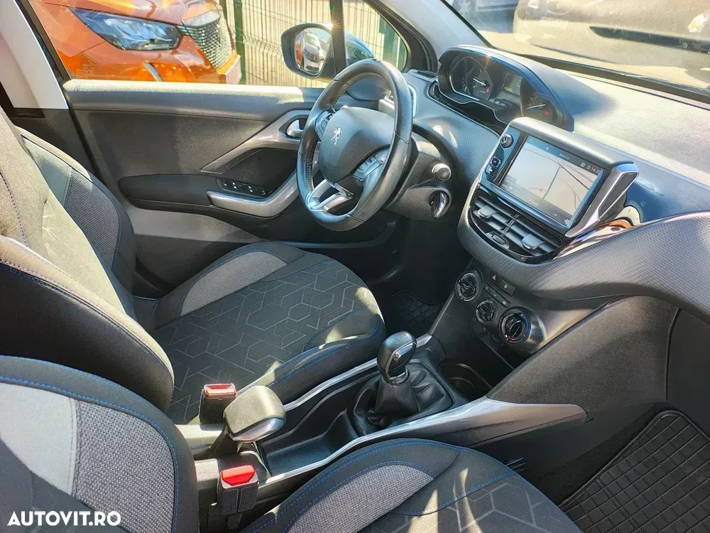 Peugeot 2008 I PureTech 110 Stop&Start Urban Move — imagine 6
