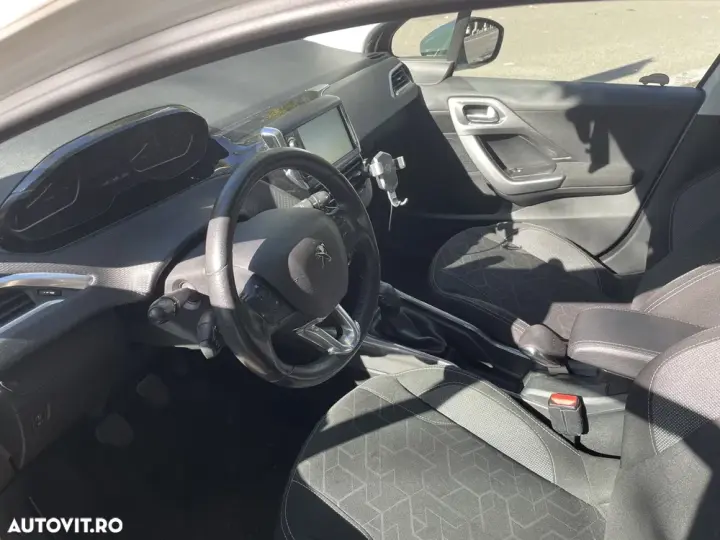 Peugeot 2008 I 1.6 BlueHDi FAP Access
