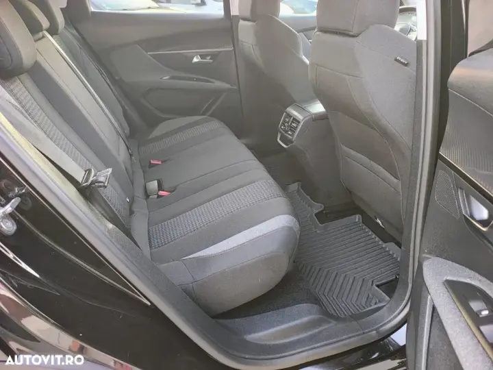 Peugeot 3008 II BlueHDi 130 Stop & Start EAT8 Active Business-Paket