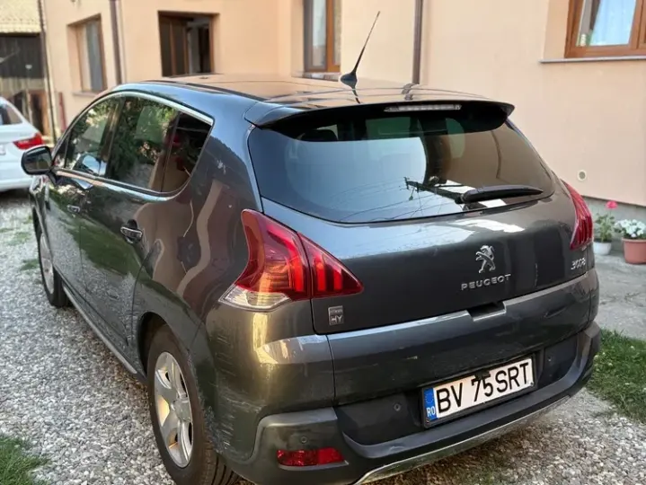 Peugeot 3008 I HYbrid4