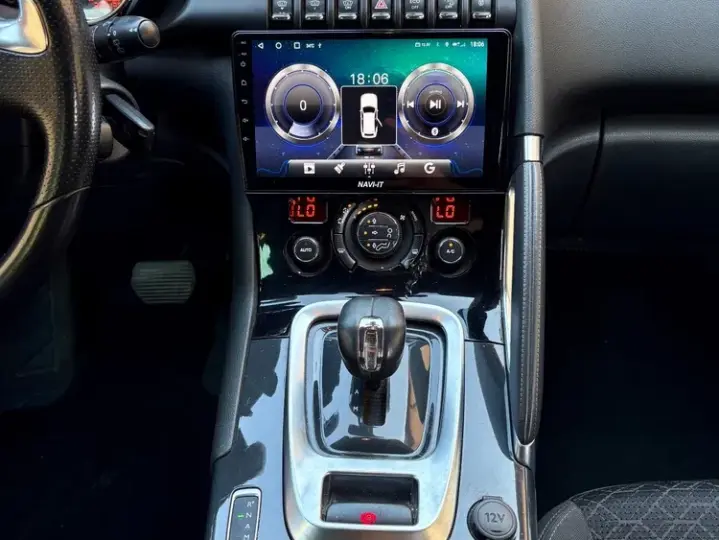 Peugeot 3008 I HYbrid4