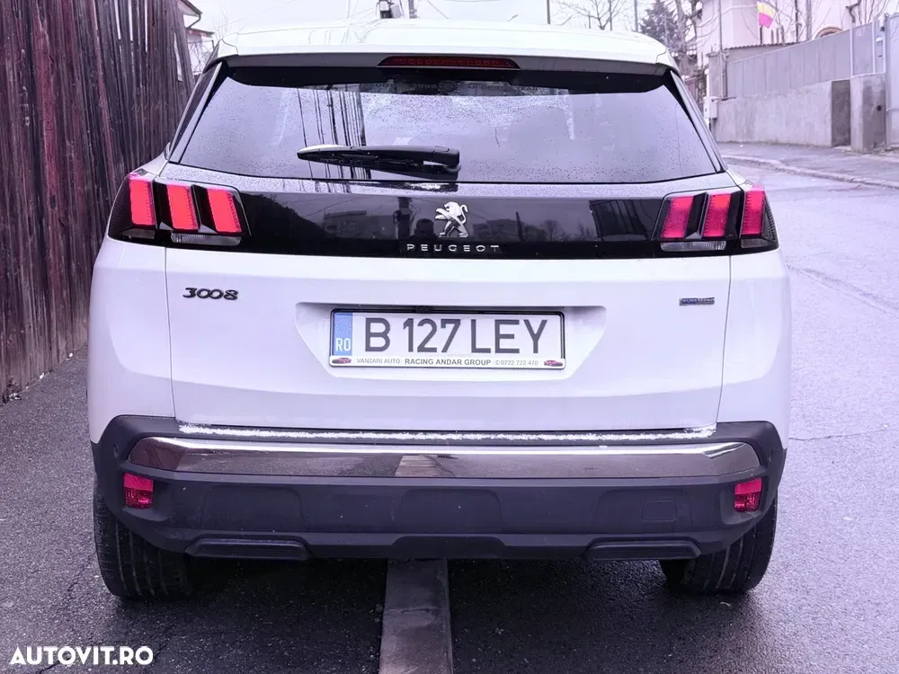 Peugeot 3008 1.2 PureTech Turbo S&S Allure — imagine 3