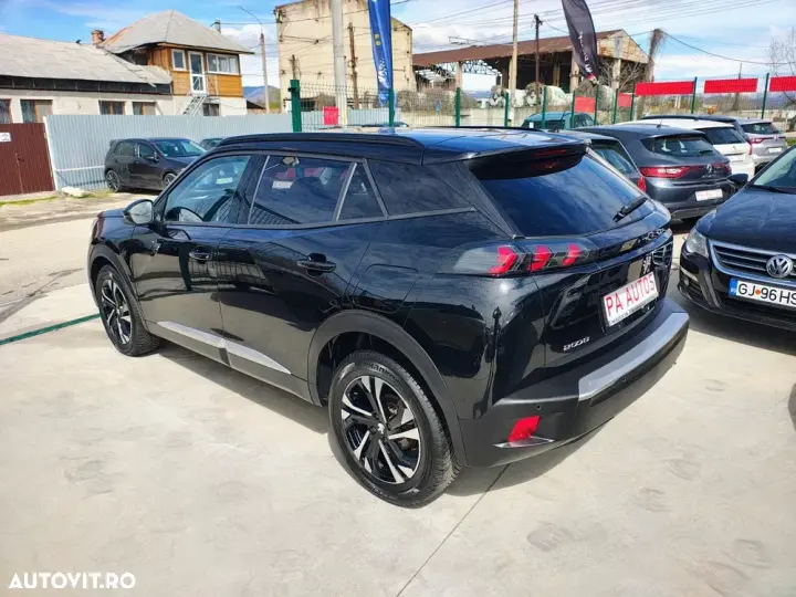 Peugeot 2008 II 1.5 BlueHDI 130 S&S EAT8 Allure