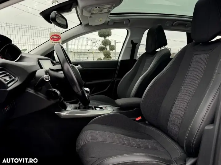 Peugeot 308 II