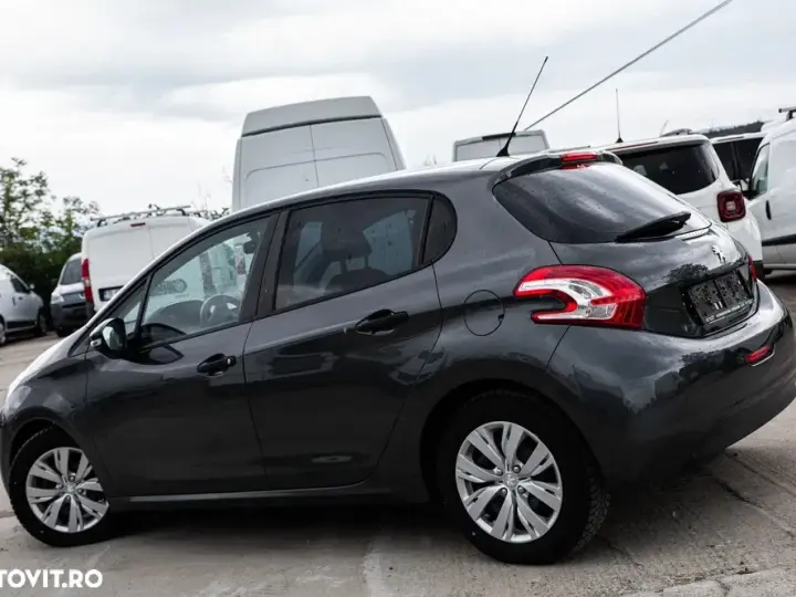 Peugeot 208 I 1.0 L PureTech Active