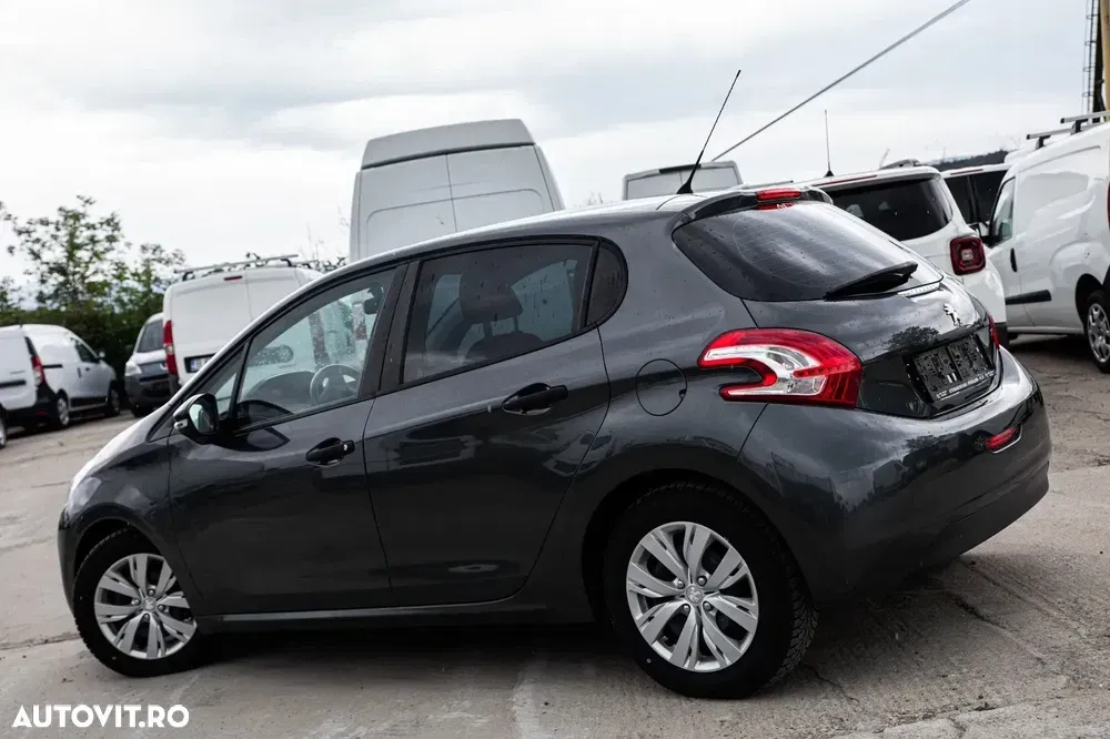 Peugeot 208 I 1.0 L PureTech Active — imagine 5