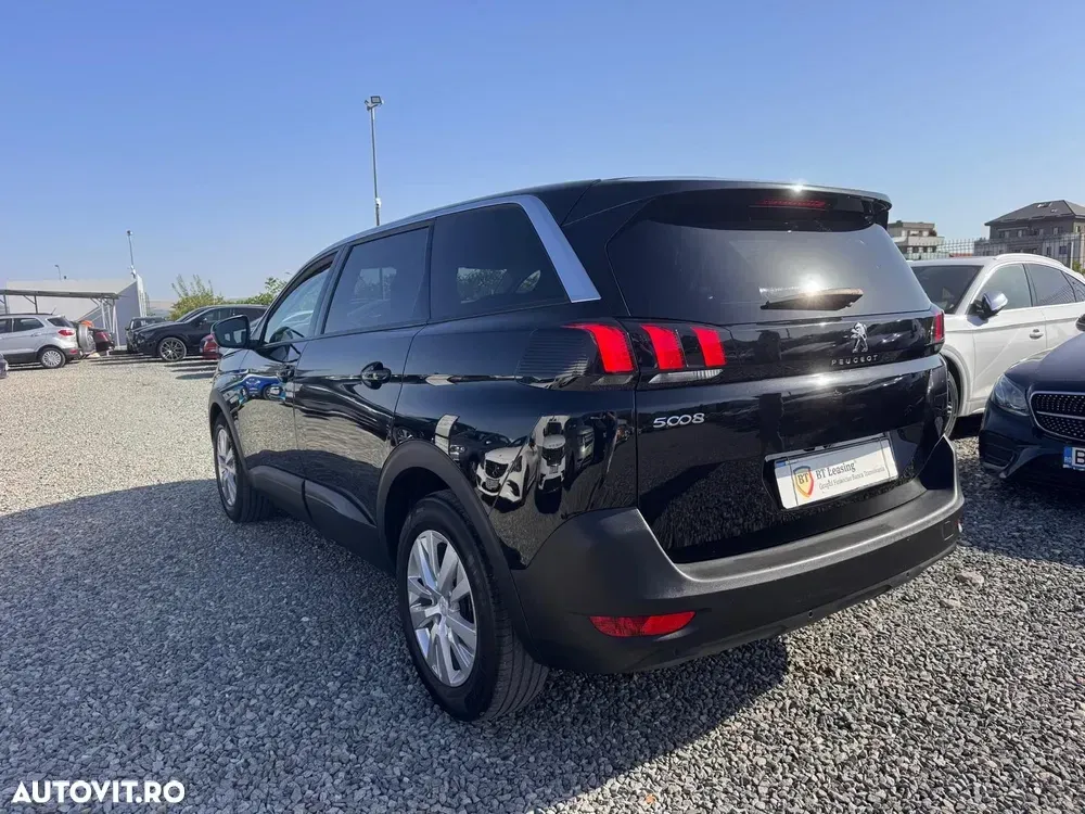 Peugeot 5008 1.2 Puretech Allure Aut. — imagine 4