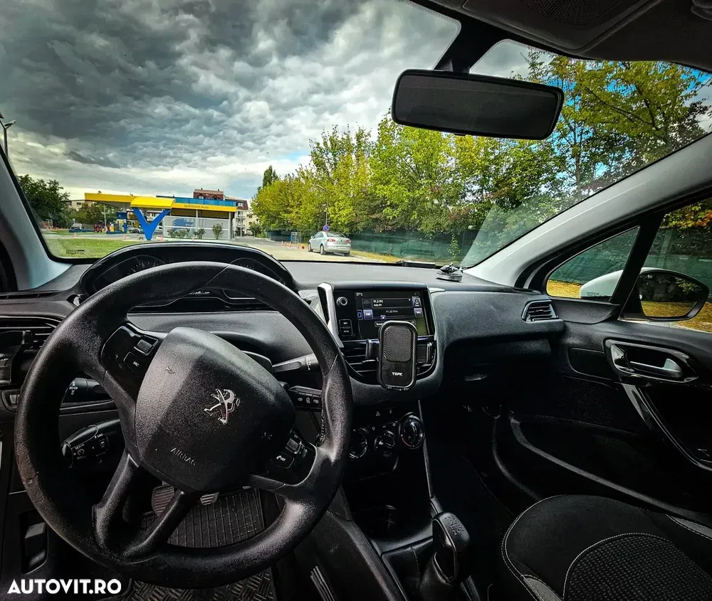Peugeot 208 I — imagine 6