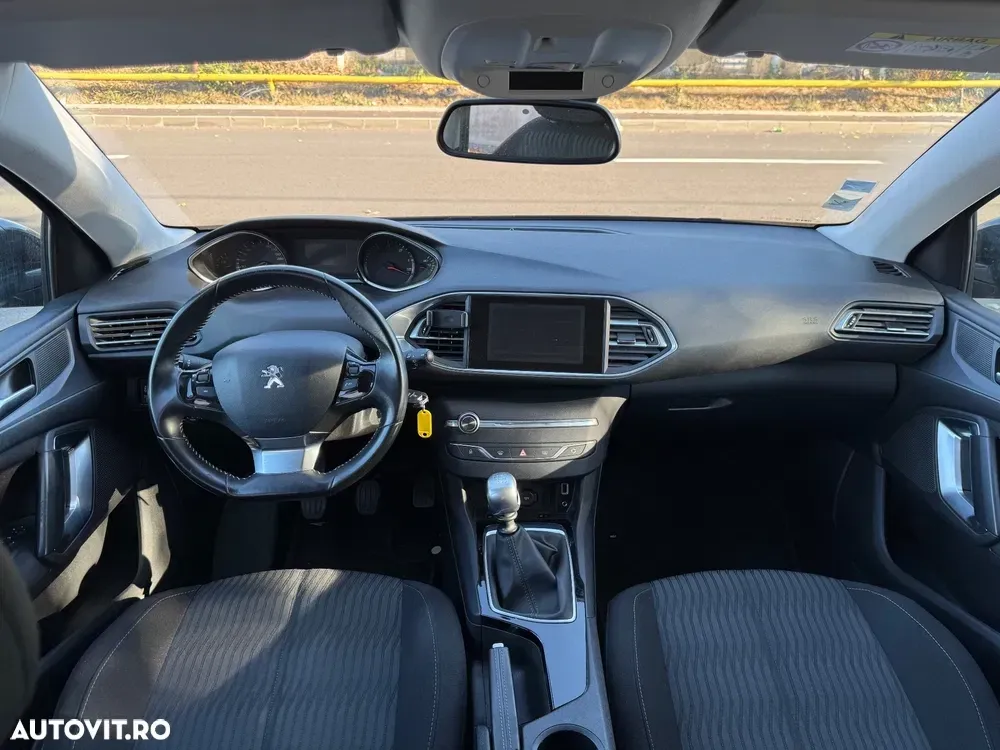 Peugeot 308 II 1.6 BlueHDi FAP STT Allure — imagine 4