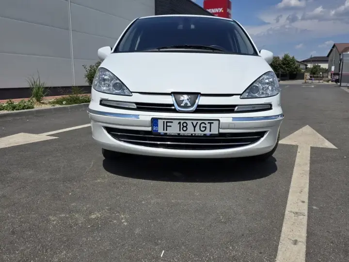 Peugeot 807