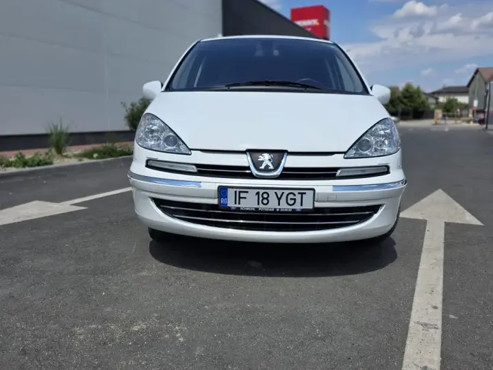 Peugeot 807