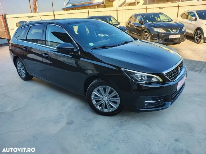 Peugeot 308 II