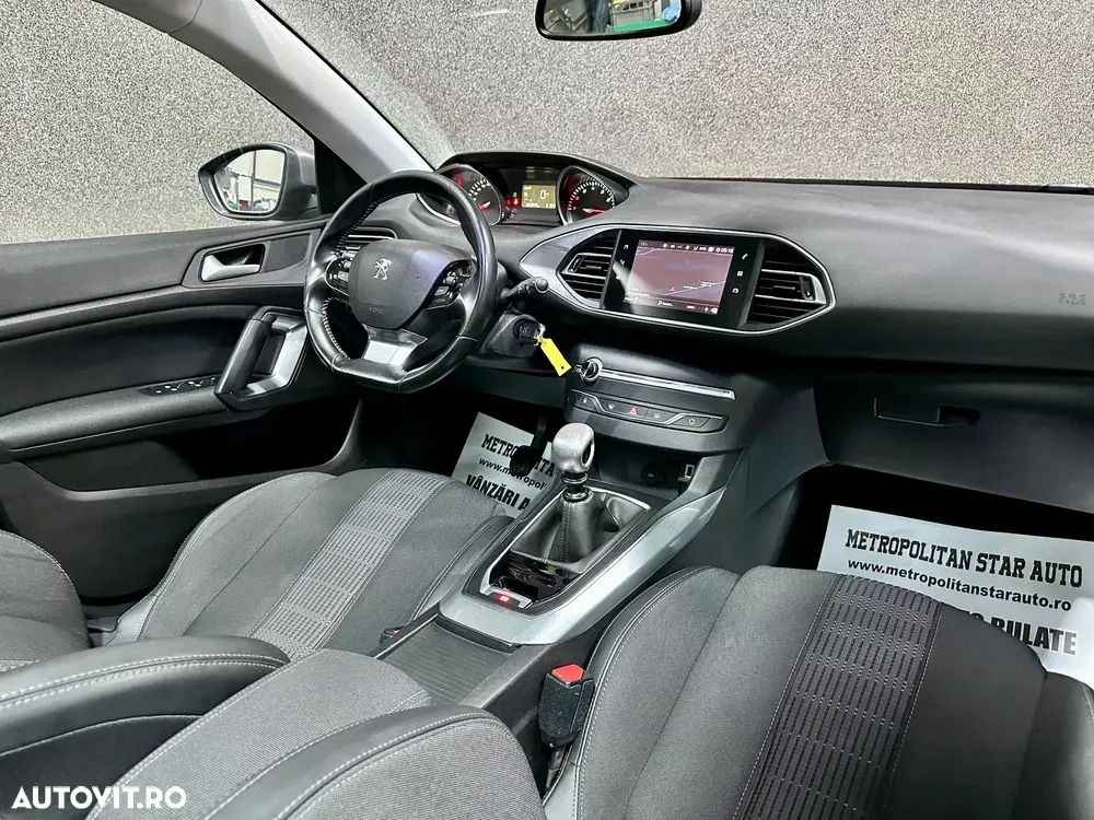 Peugeot 308 II 1.2 L PureTech Turbo S&S Allure — imagine 6