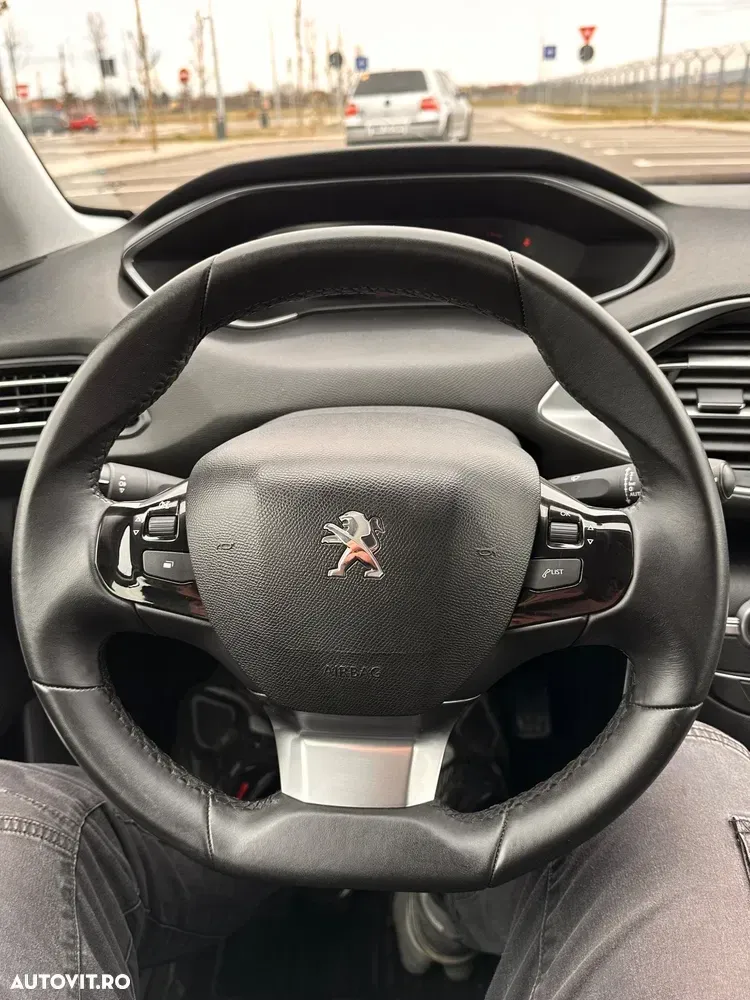 Peugeot 308 BlueHDi 130 Active Pack — imagine 6
