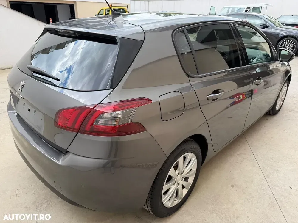 Peugeot 308 II PureTech 110 Stop & Start Style — imagine 4
