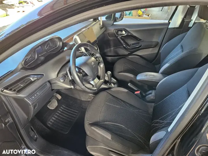 Peugeot 208 I e-HDi 68 EGS5 Stop&Start Active