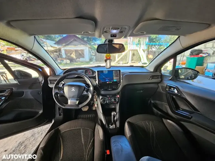 Peugeot 208 I e-HDi 68 EGS5 Stop&Start Active