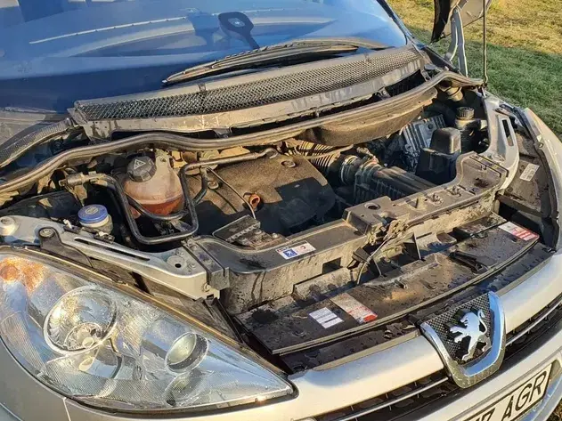 Peugeot 807 HDi 135 Family