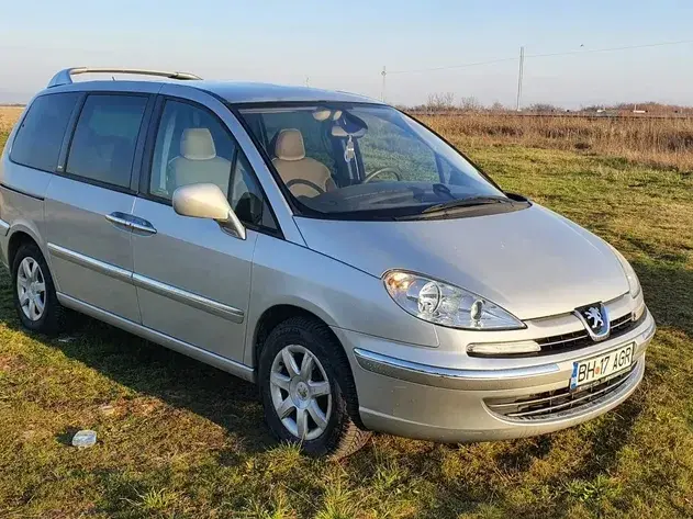 Peugeot 807 HDi 135 Family