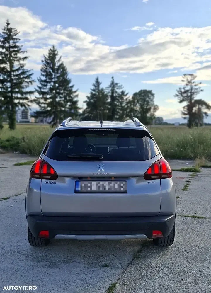 Peugeot 2008 I 1.2 PureTech Turbo EAT6 S&S Allure — imagine 4