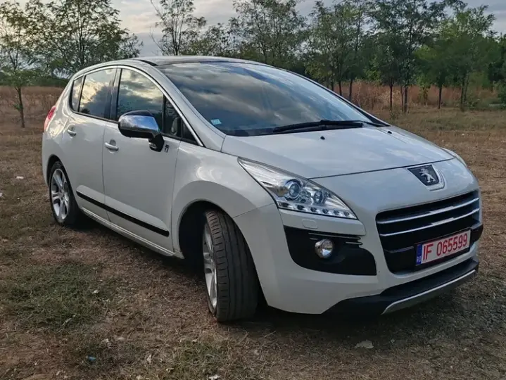Peugeot 3008 I HYbrid4