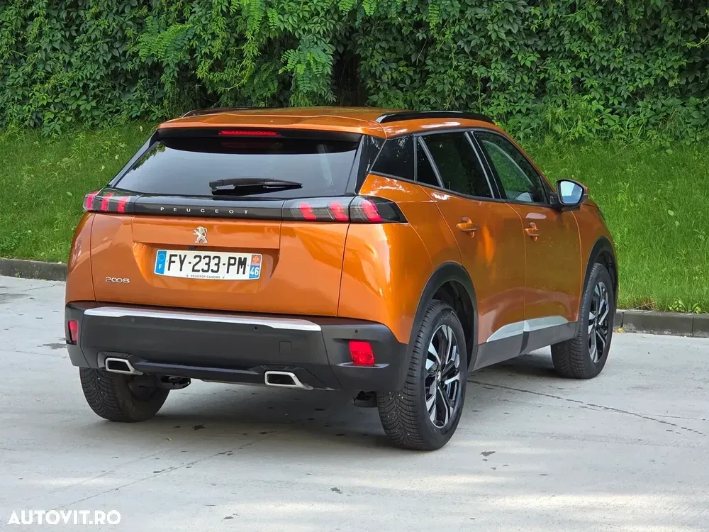 Peugeot 2008 PureTech 130 Allure Pack — imagine 3