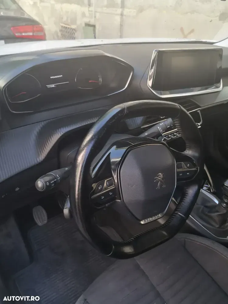 Peugeot 2008 II 1.5 BlueHDI FAP Allure — imagine 5