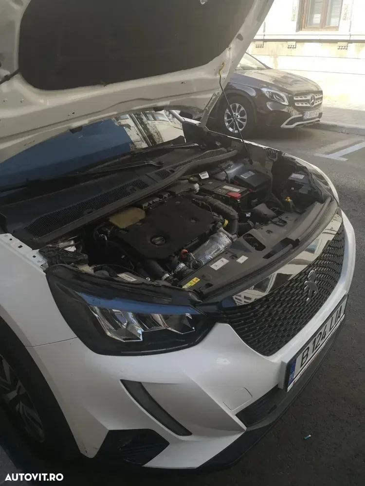 Peugeot 2008 II 1.5 BlueHDI FAP Allure — imagine 6