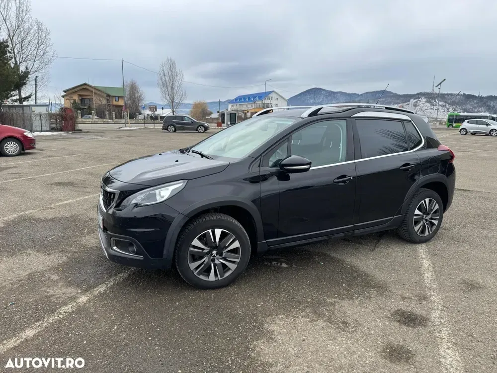 Peugeot 2008 I PureTech 110 Stop&Start Allure — imagine 3