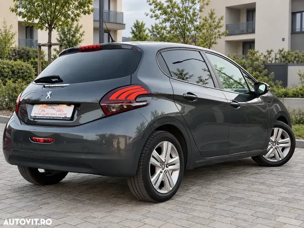 Peugeot 208 I 1.2 VTi Allure — imagine 4