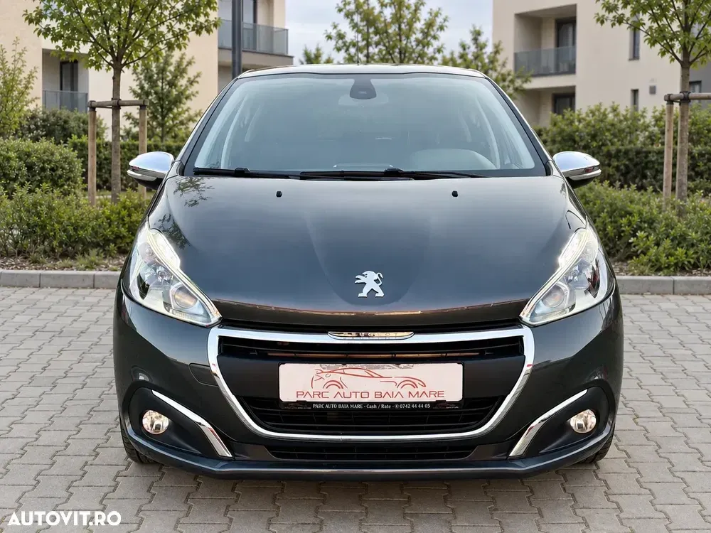 Peugeot 208 I 1.2 VTi Allure — imagine 6