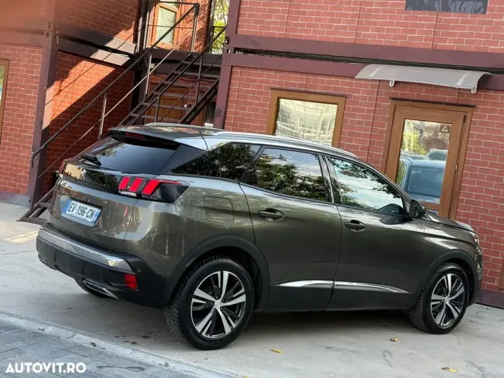 Peugeot 3008 II