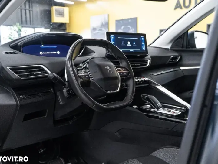 Peugeot 5008 PureTech 130 EAT8 Stop & Start Allure Pack