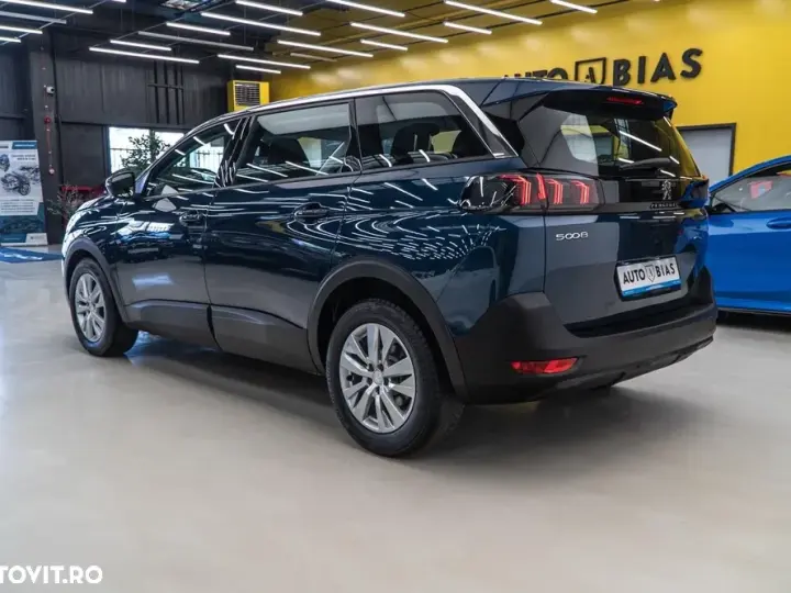 Peugeot 5008 PureTech 130 EAT8 Stop & Start Allure Pack