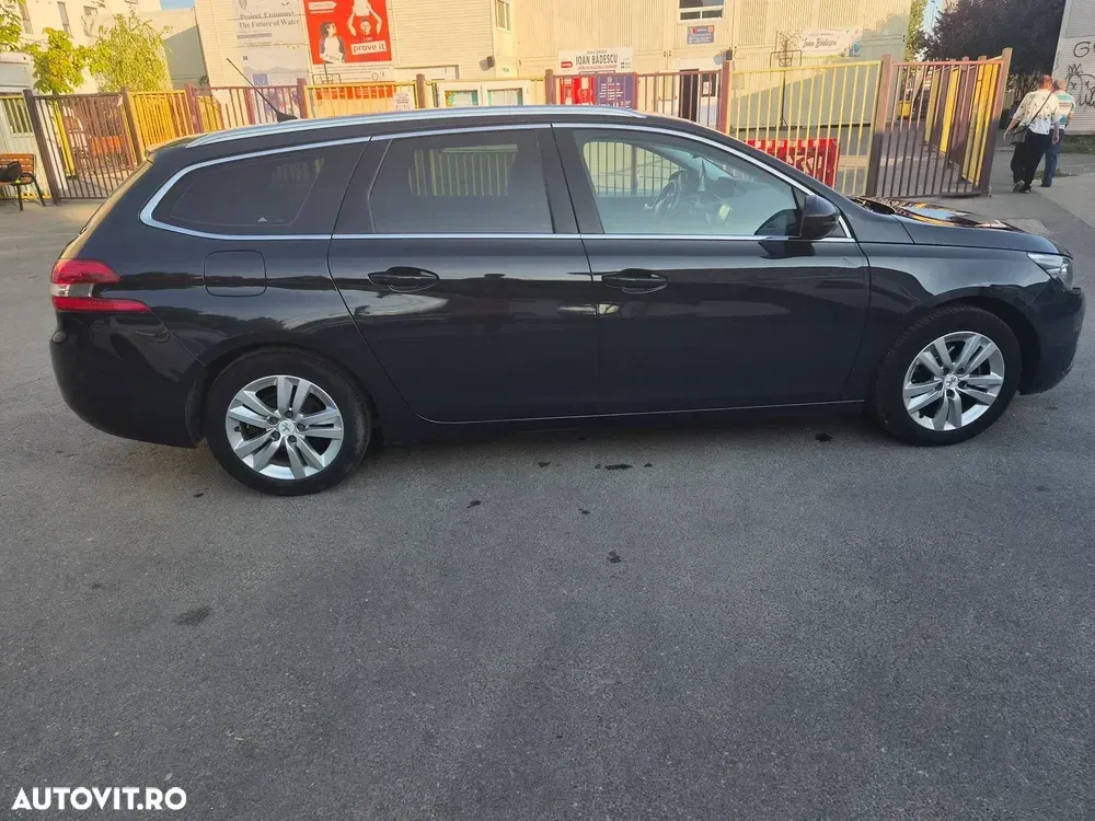 Peugeot 308 — imagine 6